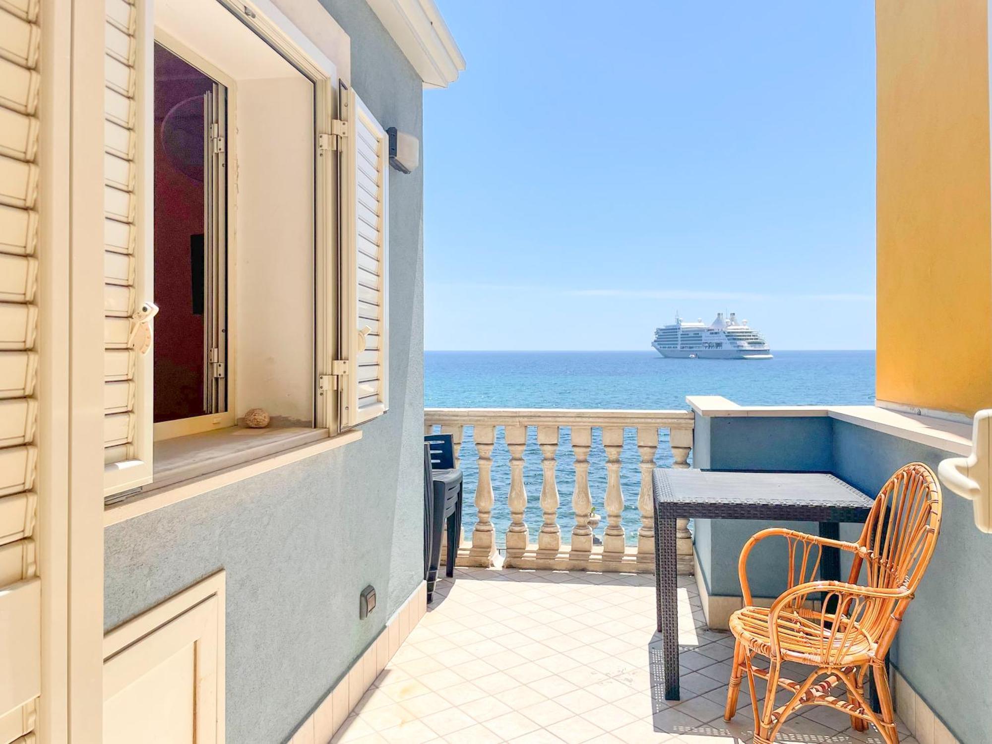 Maremare Apartments Giardini-Naxos Extérieur photo